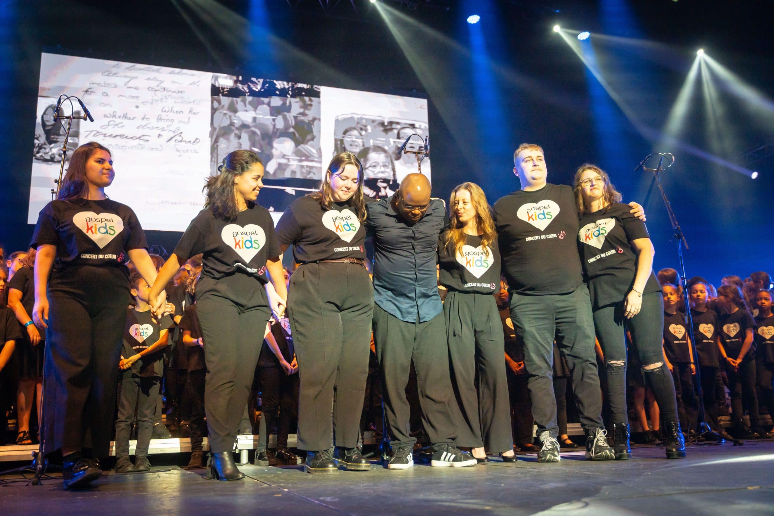 Gospel Kids La Main du coeur au Zenith Suprahead Studio 111