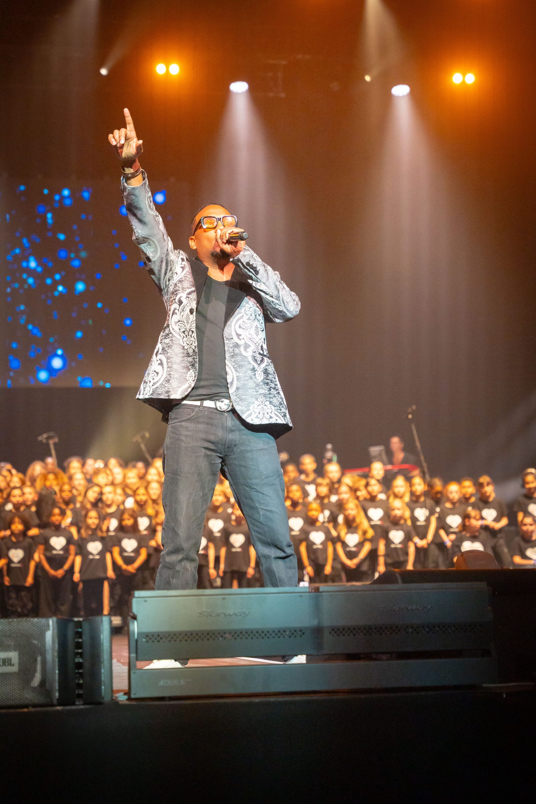 Gospel Kids La Main du coeur au Zenith Suprahead Studio 90