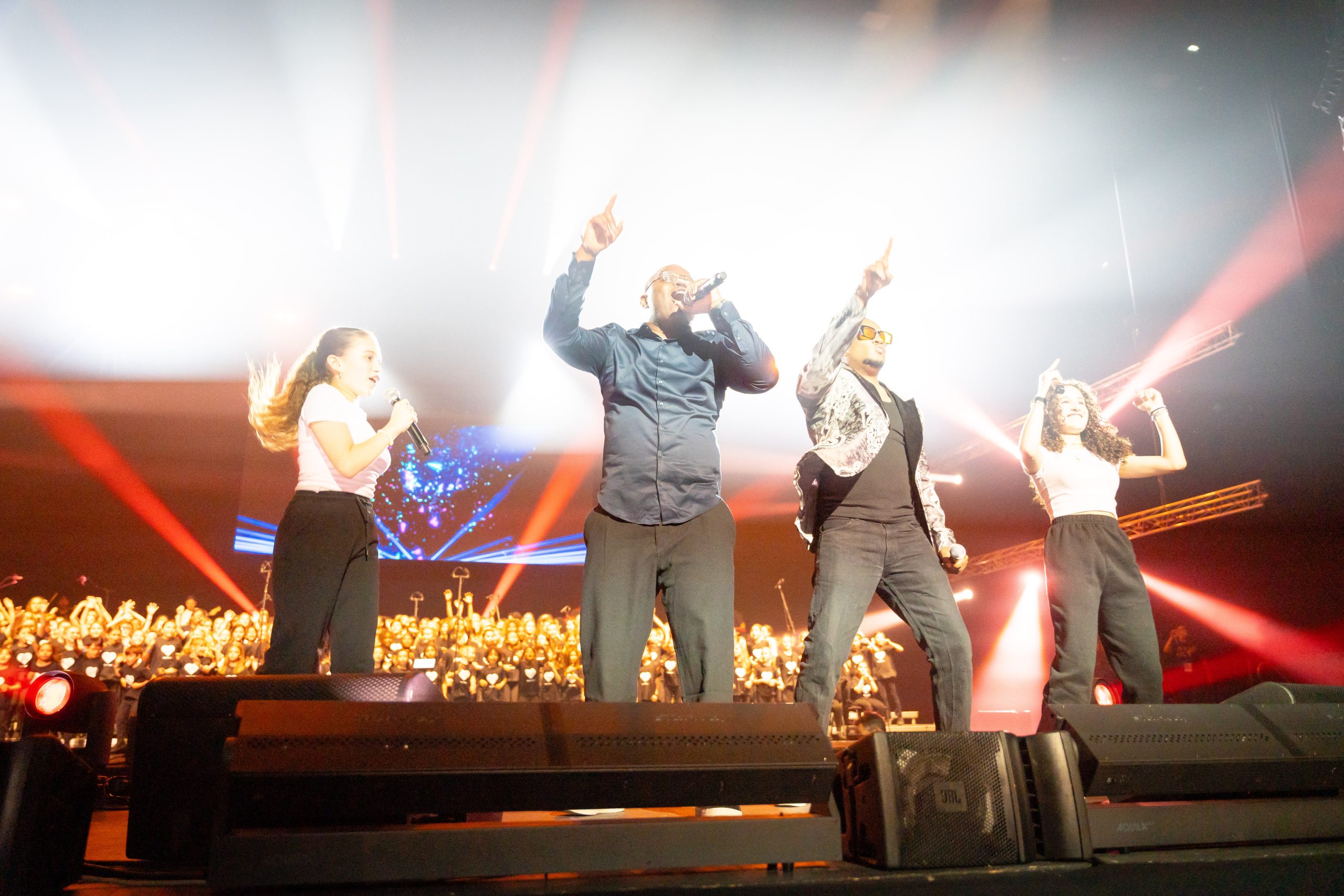 Gospel Kids La Main du coeur au Zenith Suprahead Studio 99