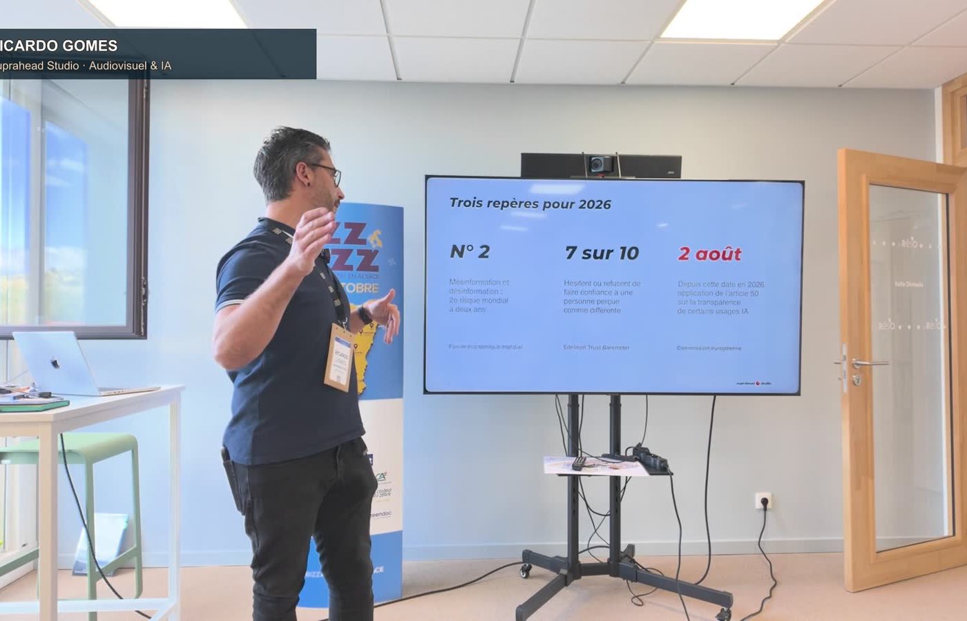 Ricardo Gomes, de Suprahead Studio, présente sa conférence sur la vidéo d’entreprise et la confiance au Rés’O d’Obernai pendant Bizz & Buzz 2026